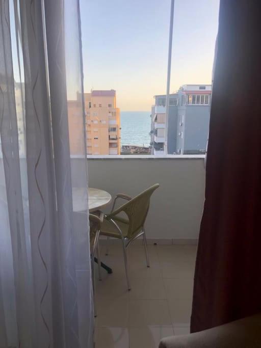 Appartement Cozy 1-bedroom Flat, Beachside *